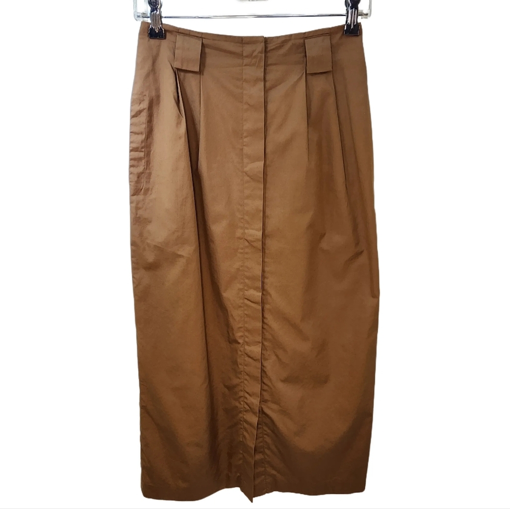 Ellen Tracy. Vintage, tan midi skirt w/ front & back slits and pockets! Size 4